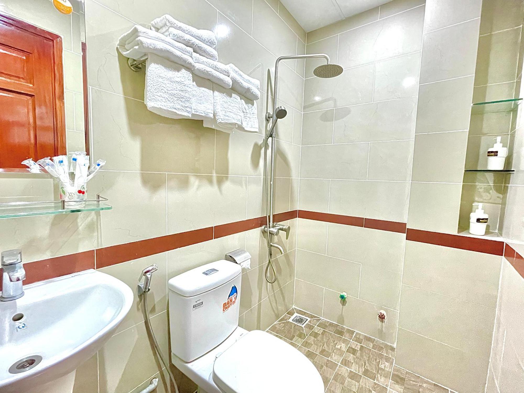 Helen Hotel & Apartment Vung Tau Esterno foto