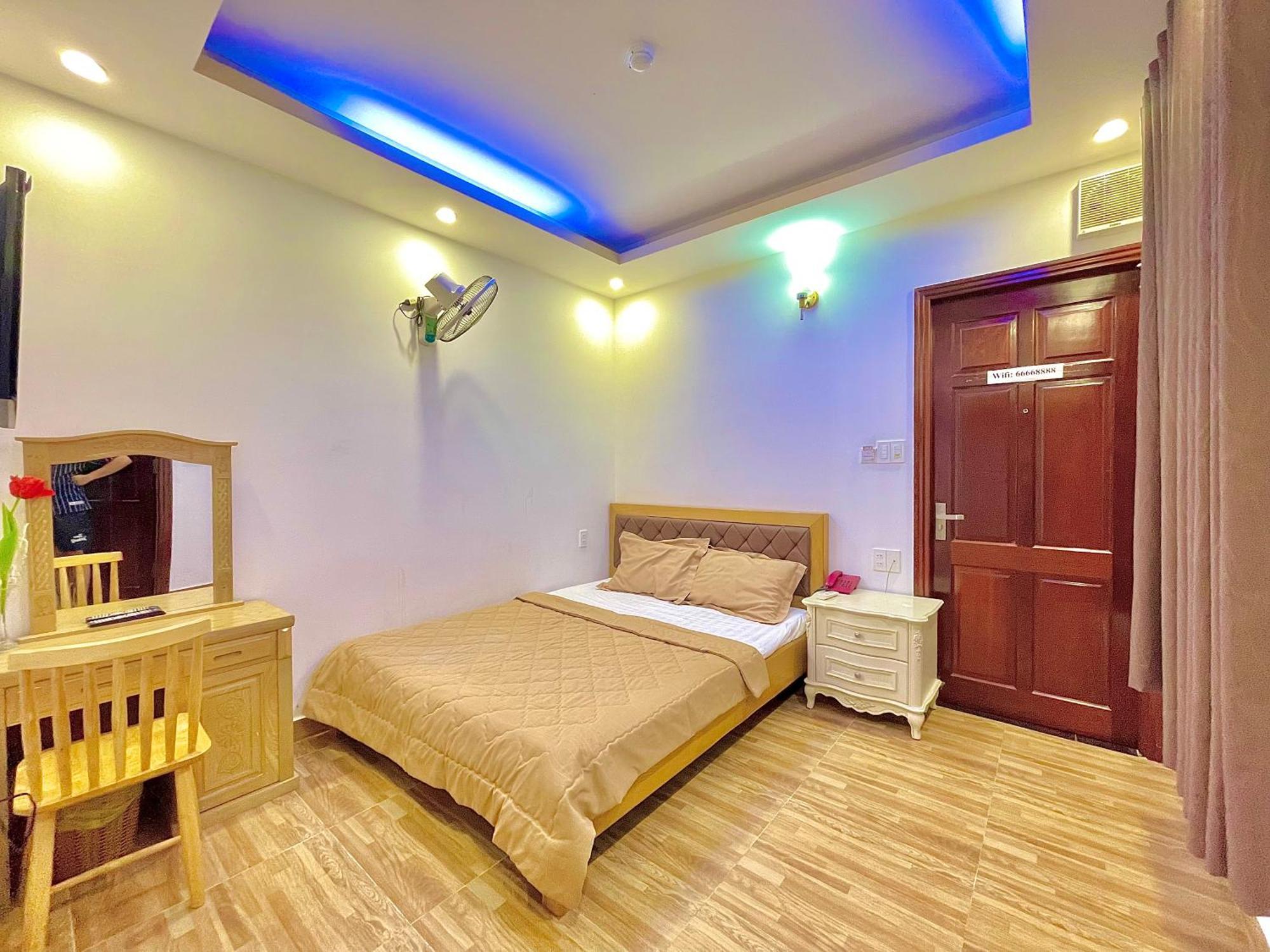 Helen Hotel & Apartment Vung Tau Esterno foto